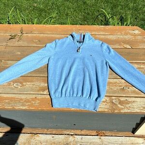 Tommy Hilfiger Men's Fleece Quarter Zip Pullover Sweatshirt. Light Blue. Medium